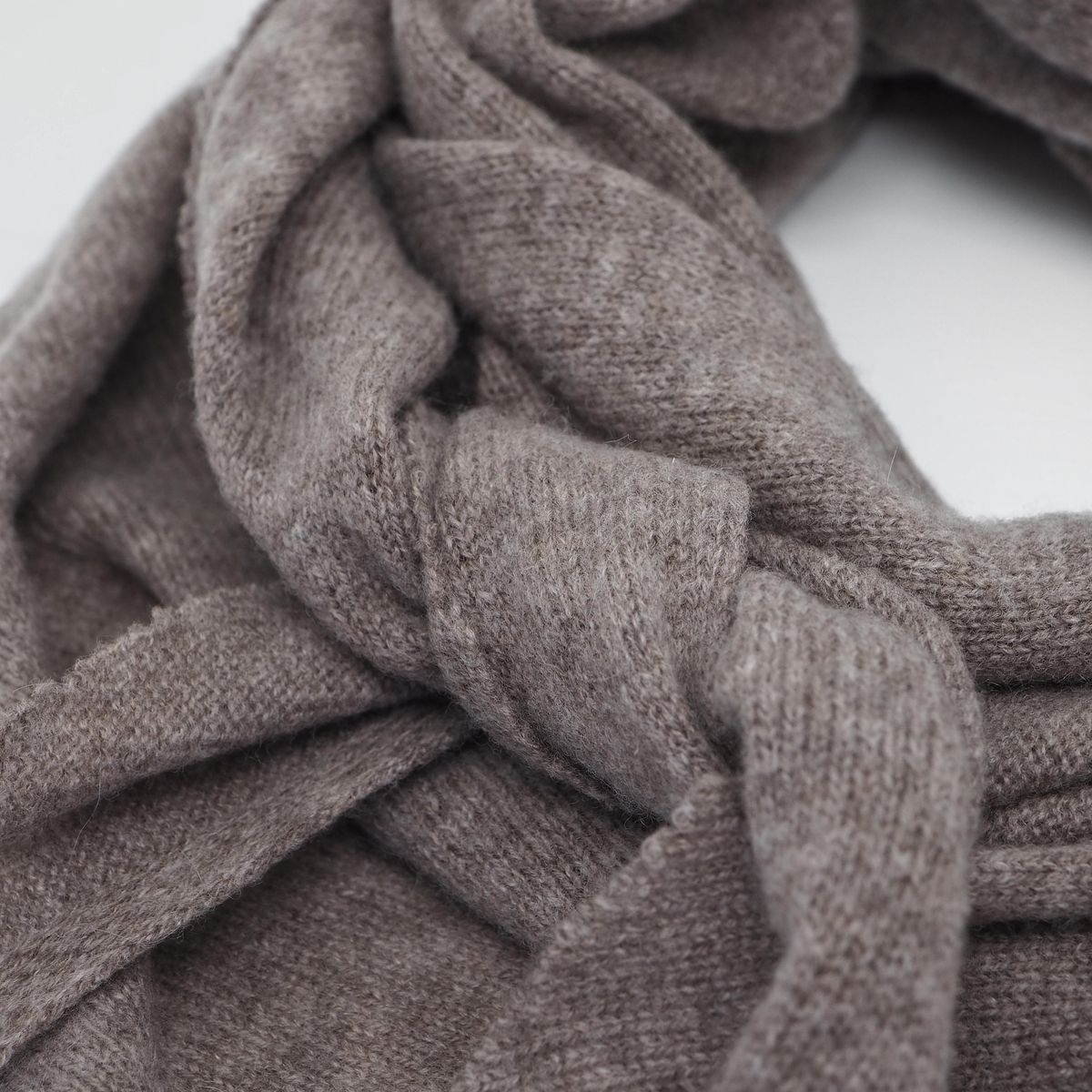 Ullskjerf triangel stort melertbrun