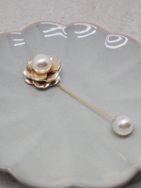 Hovedbilde 7DAYS brosje blomsterpin gull