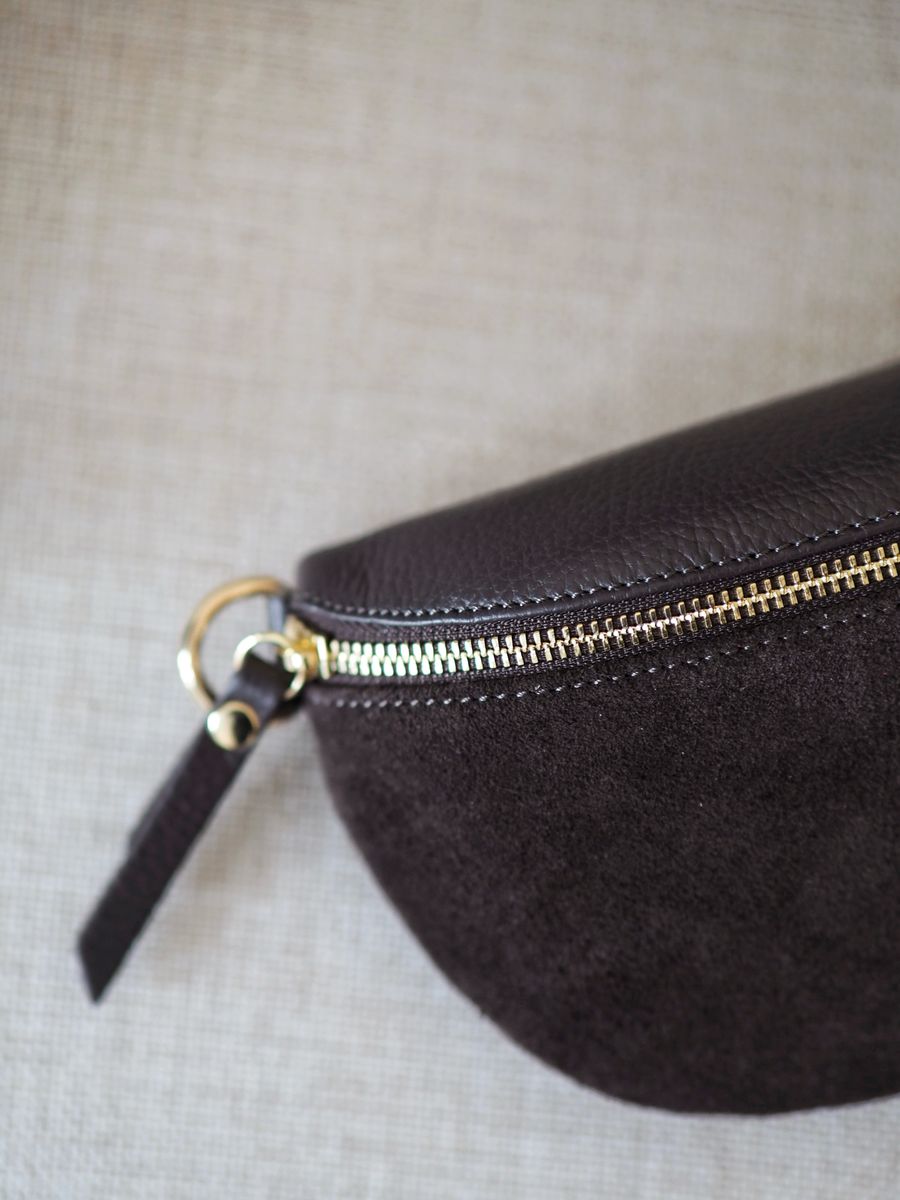 Skinn bumbag semsket mørkebrun