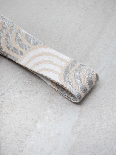 Hovedbilde Veskestropp smal med striper sølv