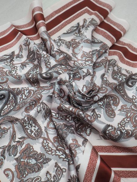 Hovedbilde Satengskjerf bordeaux og off-white