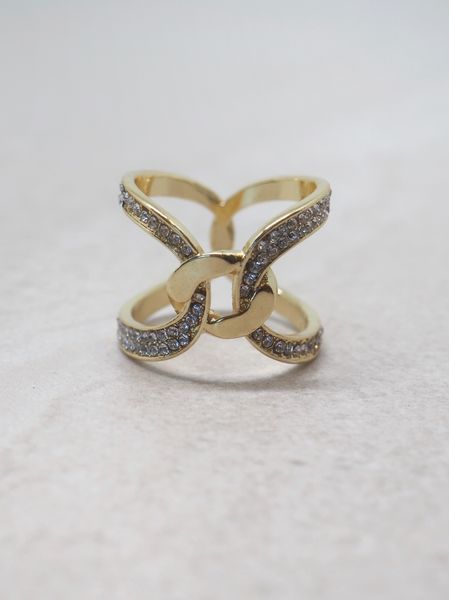 Hovedbilde Skjerfnål strassknute gullfarge