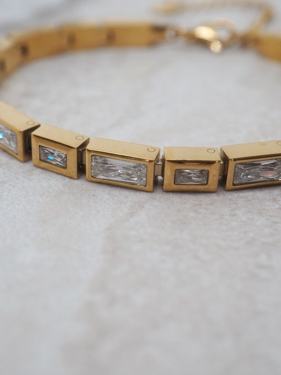 Armbånd med zirkoner i stål