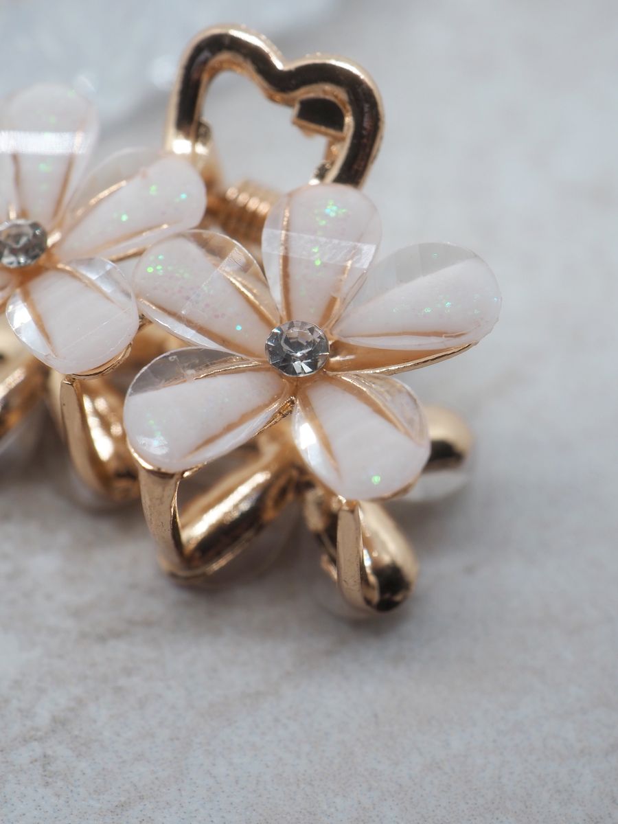 Hårklype blomster hvit