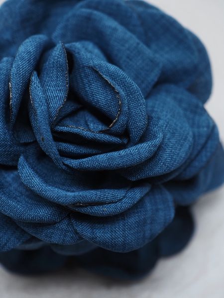 Hovedbilde Hårklype stoffrose blå