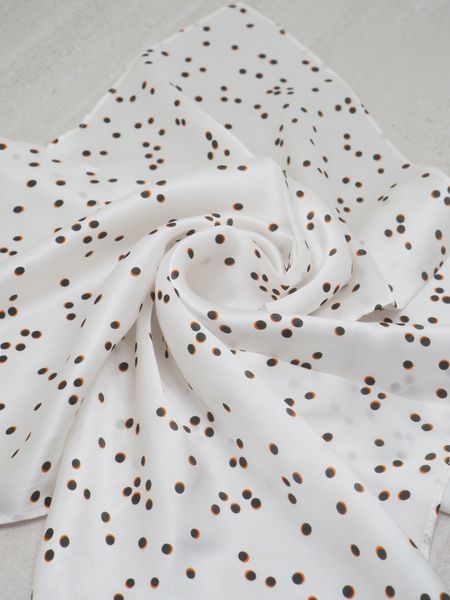 Hovedbilde 7DAYS silkeskjerf mini off-white