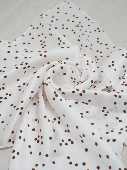 Hovedbilde 7DAYS silkeskjerf mini off-white