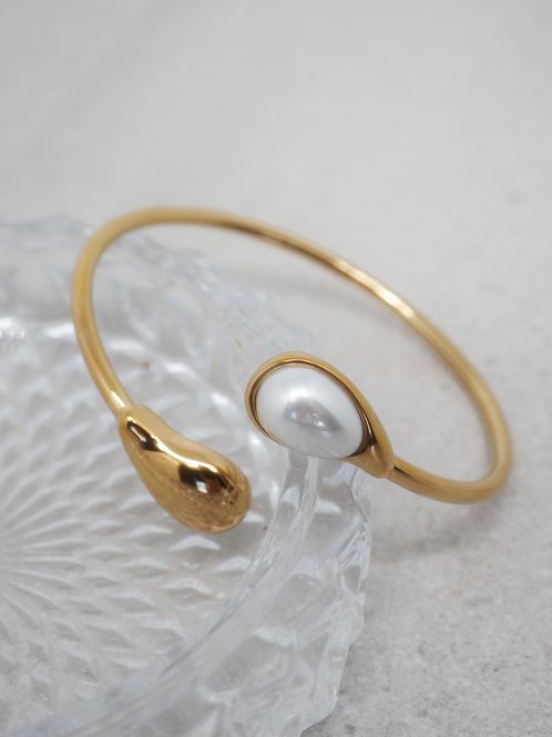 Hovedbilde Armring med perle stål gullfarget