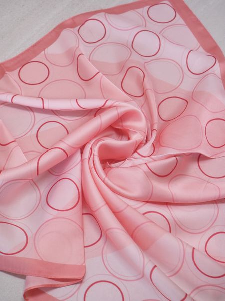 Hovedbilde Satengskjerf lyserosa toner