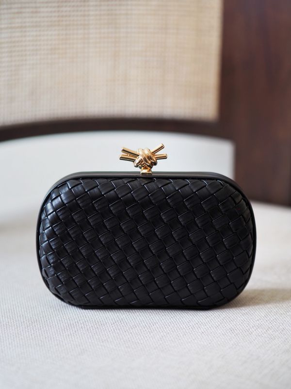 Clutch eskeveske svart