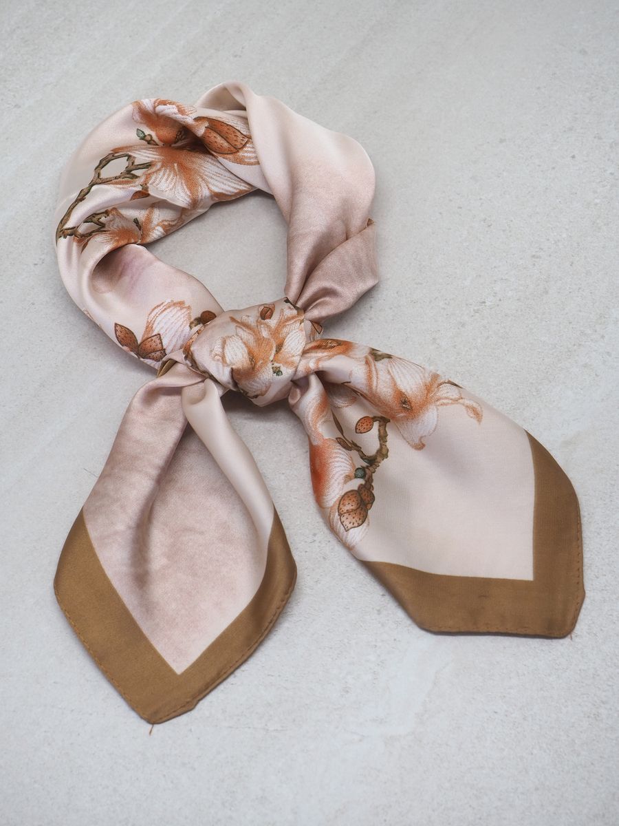 Satengskjerf brun og rosa