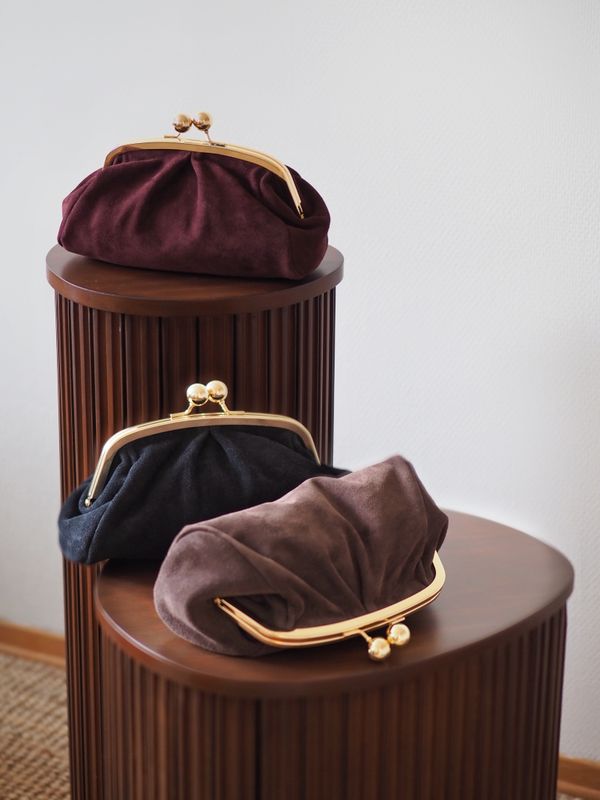 Semsketskinn puch-veske bordeaux 