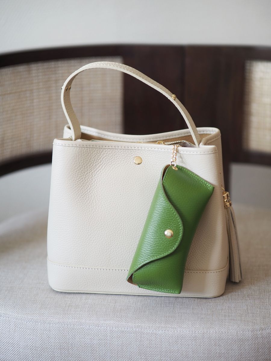 Skinn brilleetui grønn