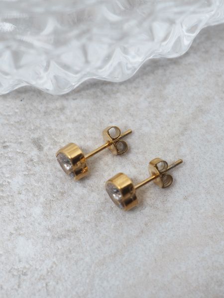 Hovedbilde 7DAYS studs hjerte i stål gullfarge