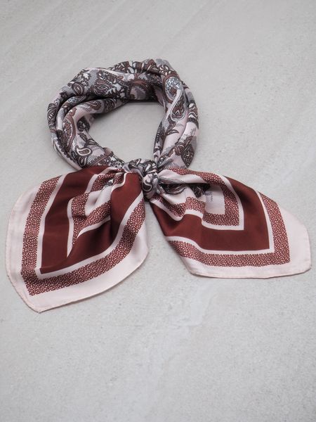 Hovedbilde Satengskjerf bordeaux og off-white