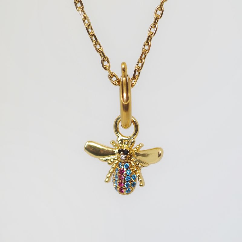 Charm bie flerfarget 