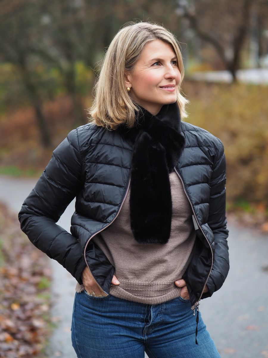 Fuskepels skjerf svart