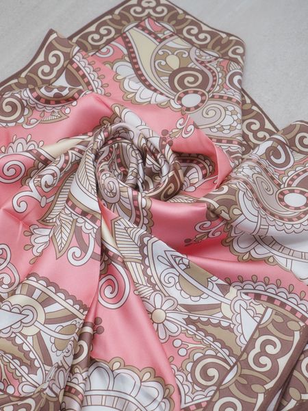 Hovedbilde Silkeskjerf 7DAYS stort rosa og brun 